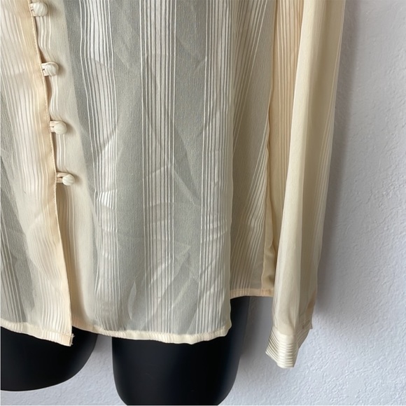 Nicola‎ Vintage Flowy Top - Picture 3 of 5